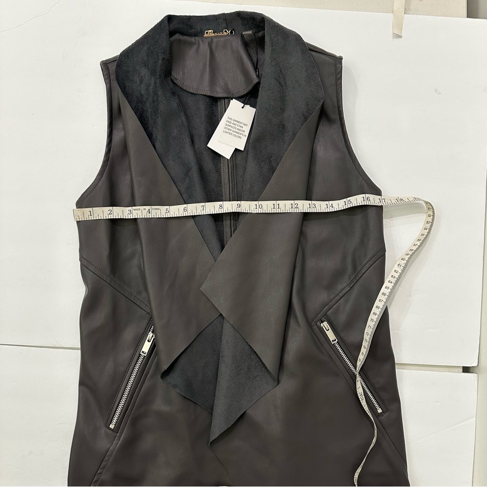 T. Tahari Faux Suede Leather Waterfall Open Front Vest Grey size Small - Picture 9 of 16
